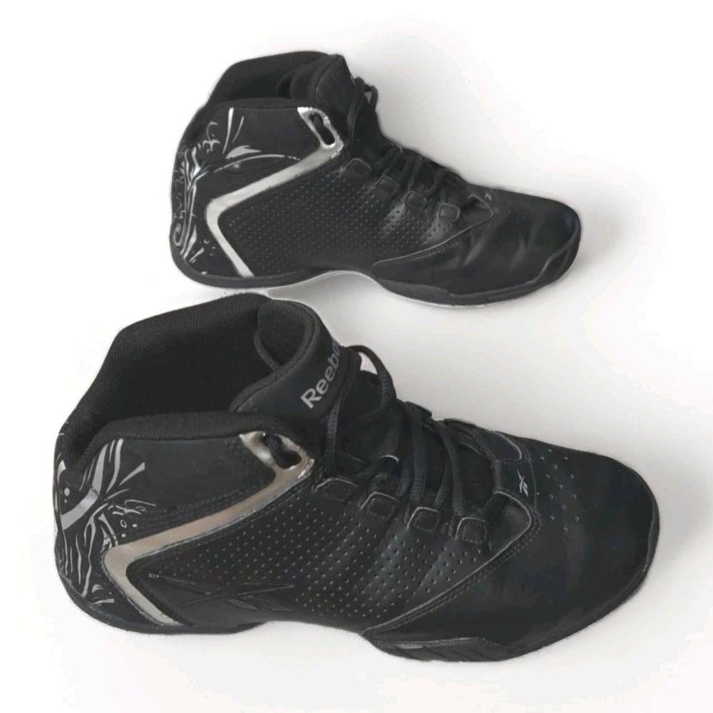 Reebok Basketball Shoes‎ RbK Men's Size 5.5 Black Sporty Athletic Sneakers
